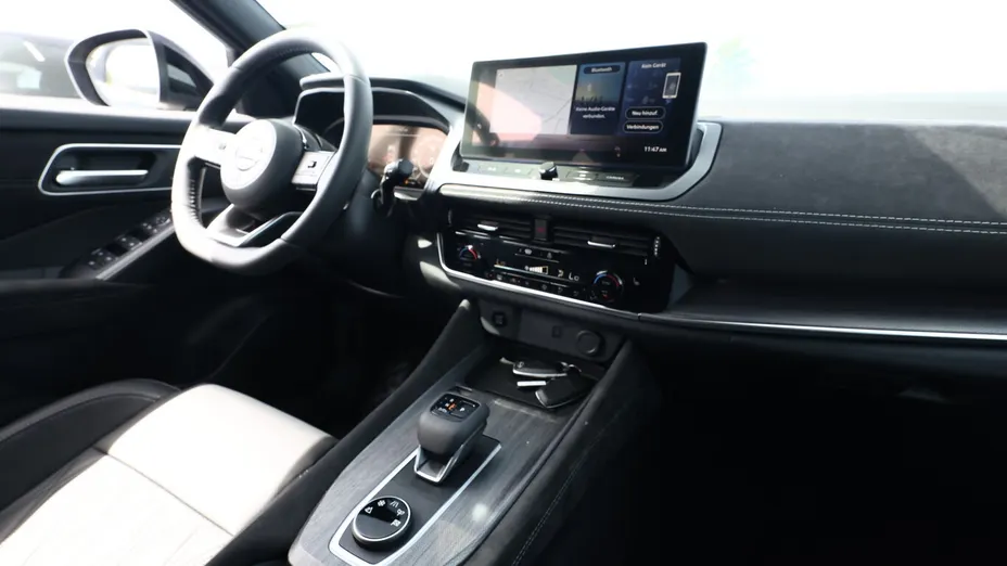 NISSAN Qashqai -