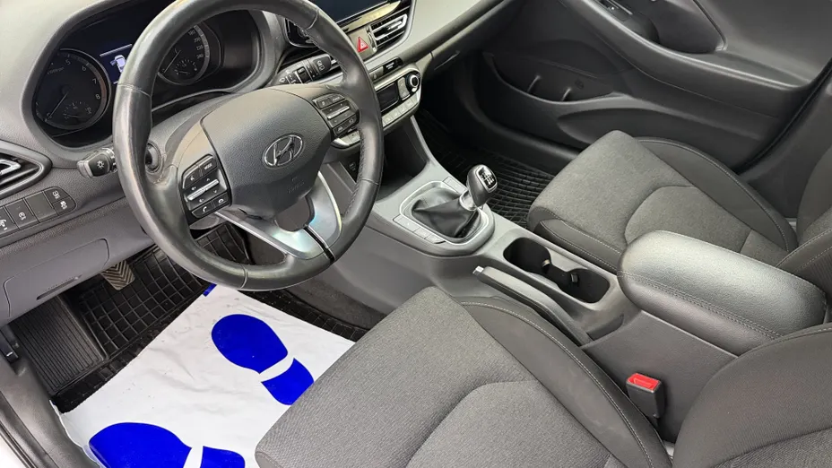 HYUNDAI i30 i30 1.5 T-GDI 48V Smart