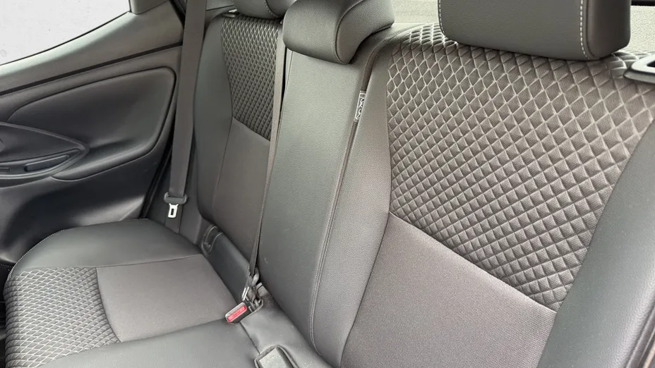 TOYOTA Yaris Yaris Hybrid 1.5 Executive