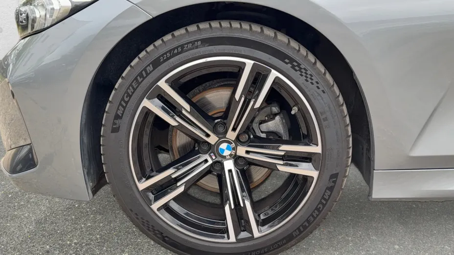 BMW Seria 3 320d xDrive mHEV M Sport sport-aut