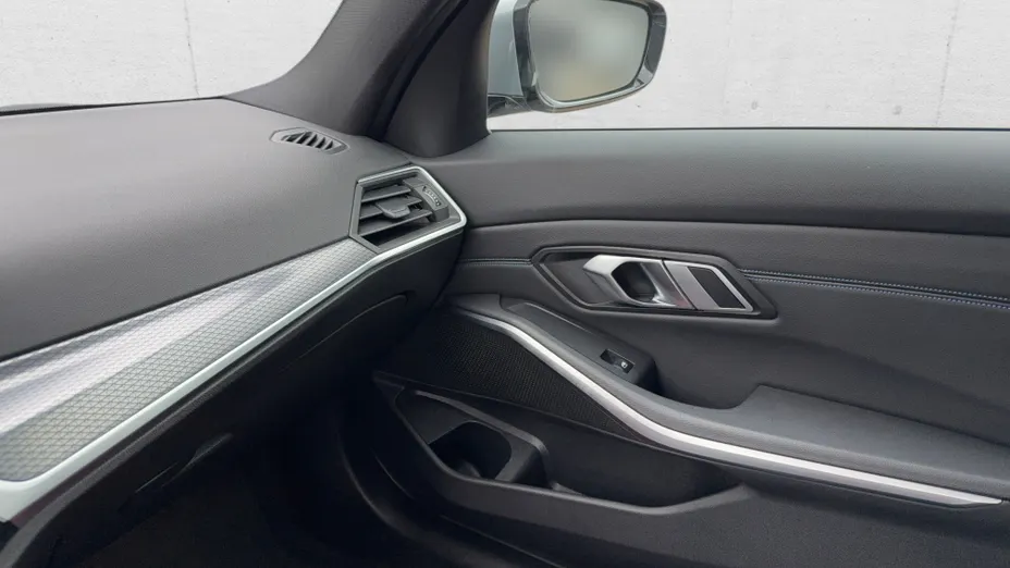 BMW Seria 3 320d xDrive mHEV M Sport sport-aut