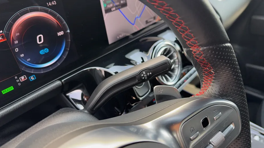 MERCEDES-BENZ EQA EQA 250 66.5kWh AMG Line