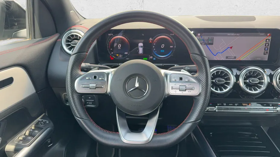 MERCEDES-BENZ EQA EQA 250 66.5kWh AMG Line