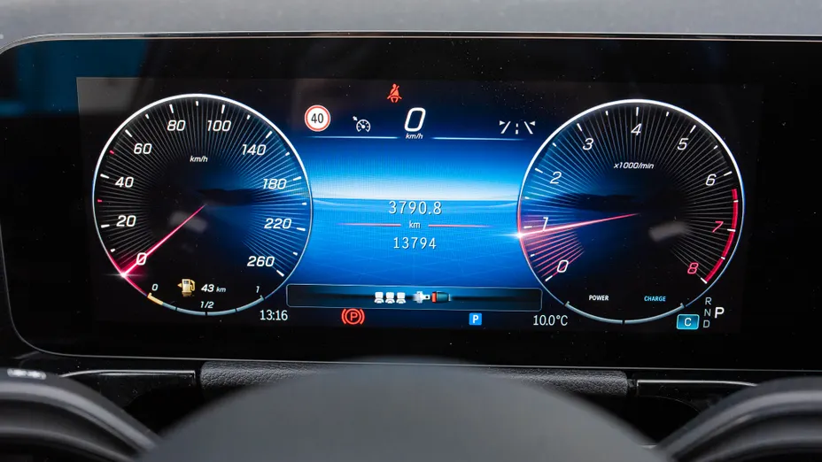 MERCEDES-BENZ GLA GLA 200 mHEV AMG Line 7G-DCT
