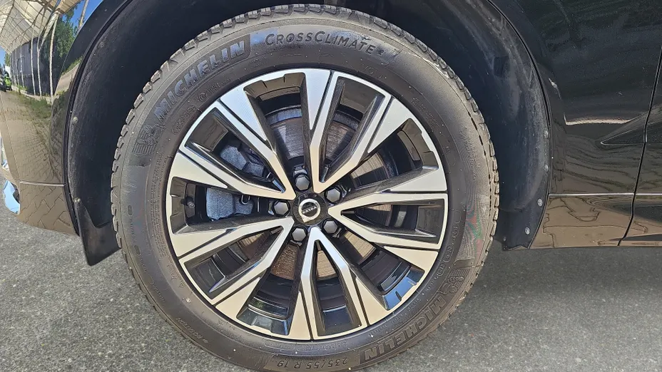 VOLVO XC60 XC60 B4 B Plus Dark aut