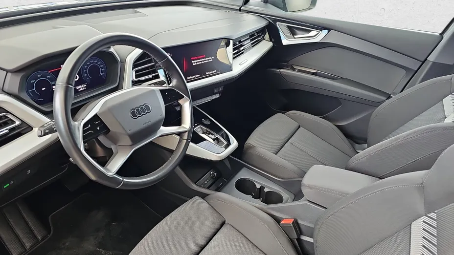 AUDI Q4 Q4 e-tron 45 82kWh Advanced