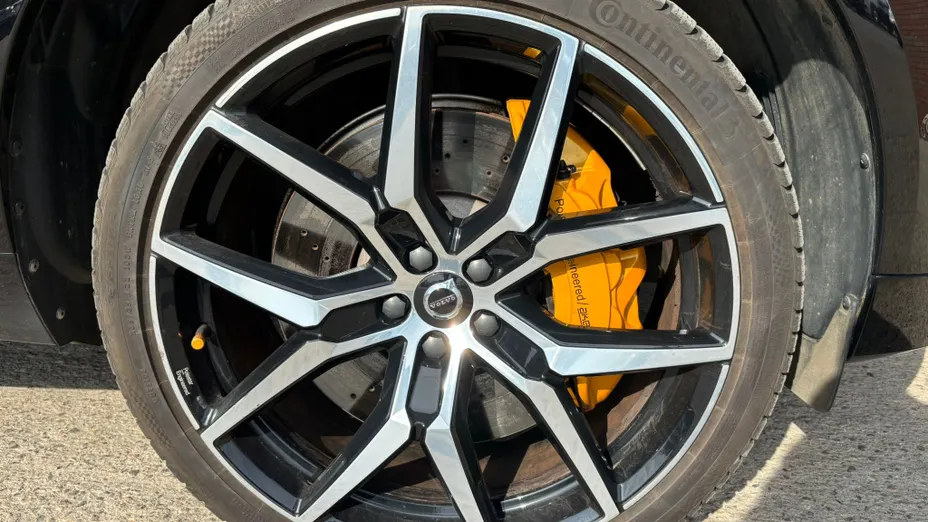 VOLVO XC60 XC60 T8 Plug-In Hybrid AWD Polestar Engineered aut