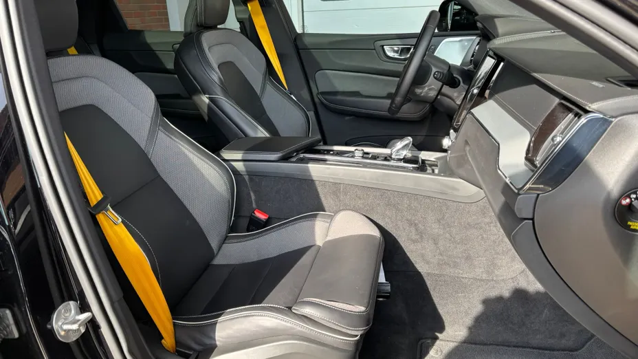 VOLVO XC60 XC60 T8 Plug-In Hybrid AWD Polestar Engineered aut