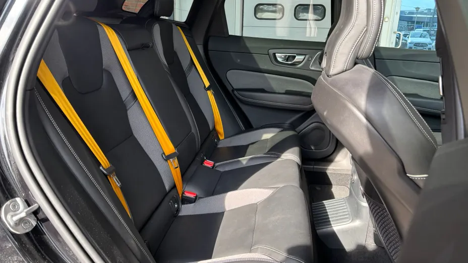 VOLVO XC60 XC60 T8 Plug-In Hybrid AWD Polestar Engineered aut