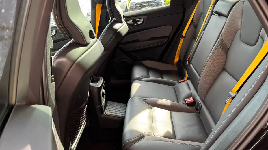 VOLVO XC60 XC60 T8 Plug-In Hybrid AWD Polestar Engineered aut