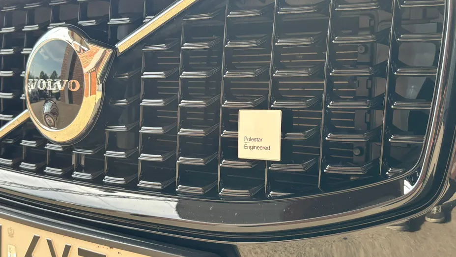 VOLVO XC60 XC60 T8 Plug-In Hybrid AWD Polestar Engineered aut