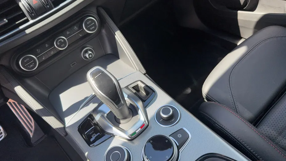 ALFA ROMEO Stelvio Stelvio 2.0 Turbo Tributo Italiano Q4 aut