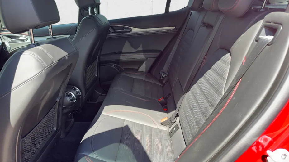 ALFA ROMEO Stelvio Stelvio 2.0 Turbo Tributo Italiano Q4 aut