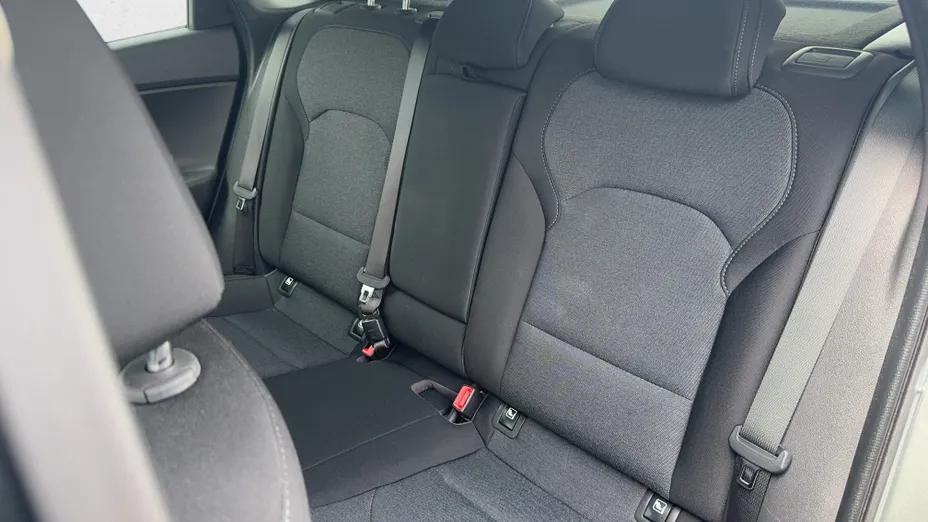 HYUNDAI i30 i30 1.5 DPI Smart