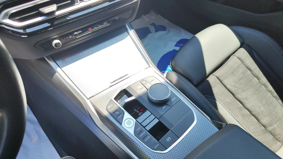 BMW Seria 3 318i M Sport aut