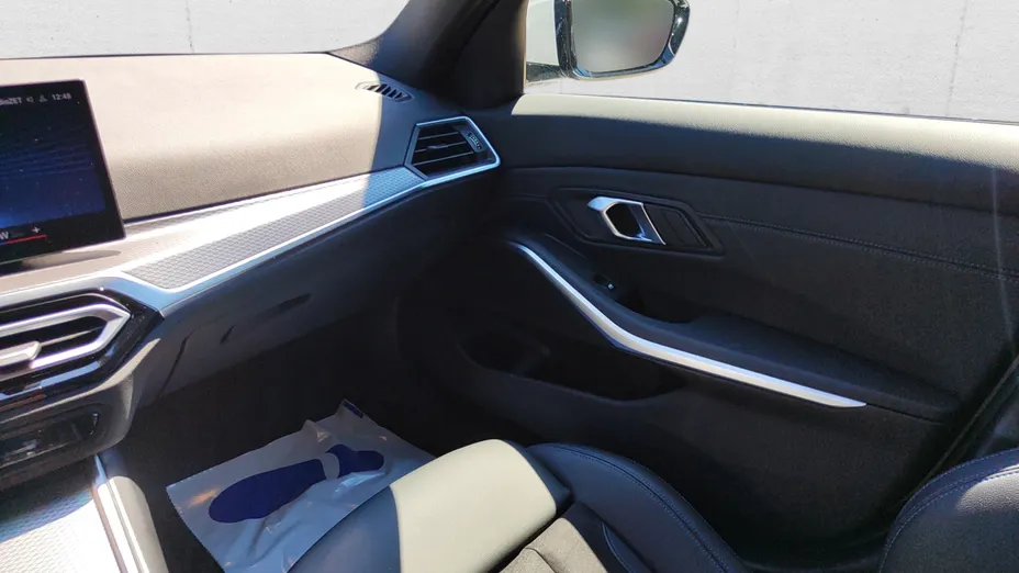 BMW Seria 3 318i M Sport aut
