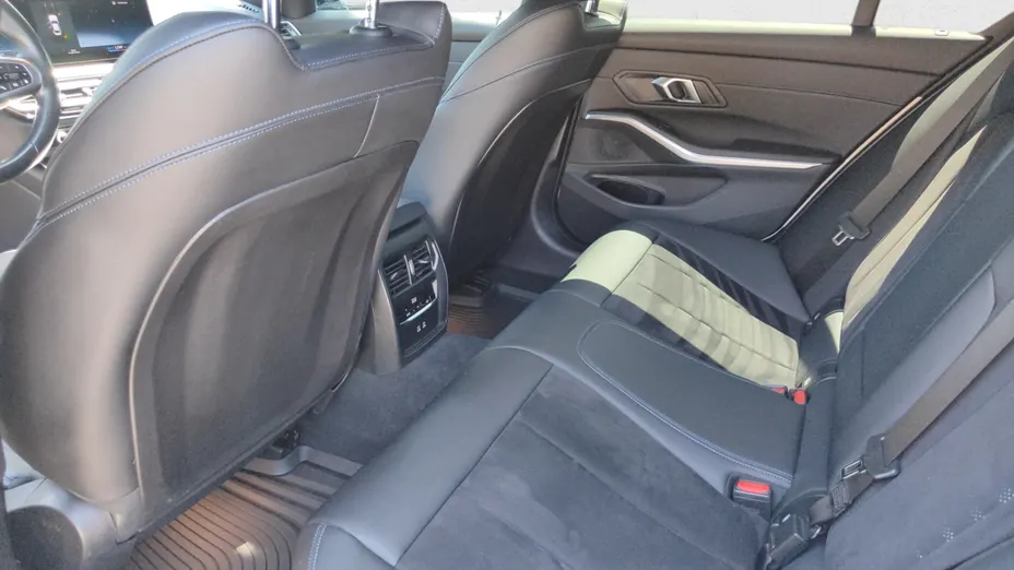 BMW Seria 3 318i M Sport aut