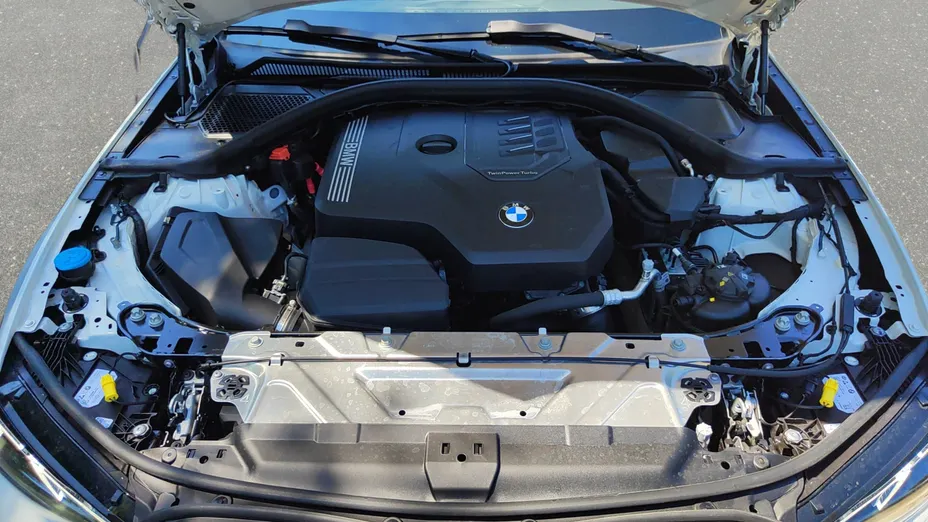 BMW Seria 3 318i M Sport aut