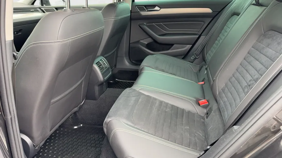 VOLKSWAGEN Passat Passat 2.0 TDI Elegance DSG