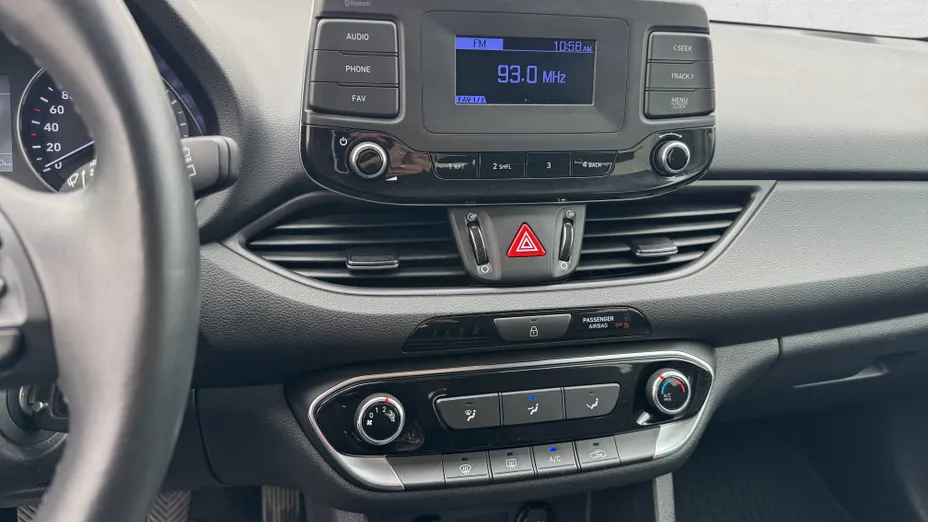 HYUNDAI i30 i30 1.5 DPI Modern