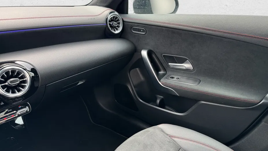 MERCEDES-BENZ CLA CLA 200 mHEV AMG Line 7G-DCT