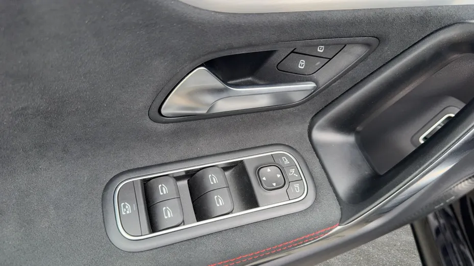 MERCEDES-BENZ CLA CLA 200 mHEV AMG Line 7G-DCT