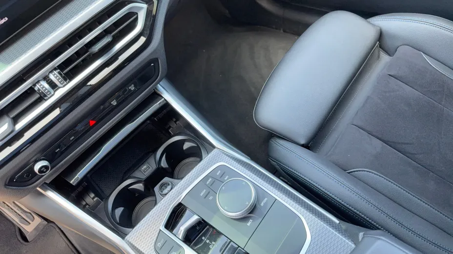 BMW Seria 3 320i M Sport aut