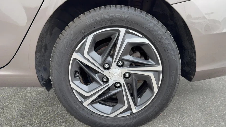 HYUNDAI i30 i30 1.5 T-GDI 48V Smart