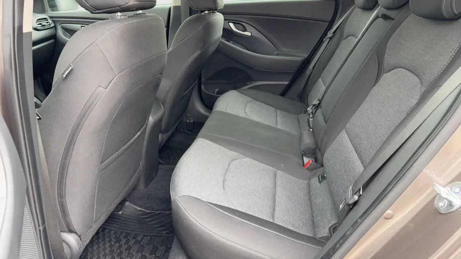HYUNDAI i30 i30 1.5 T-GDI 48V Smart