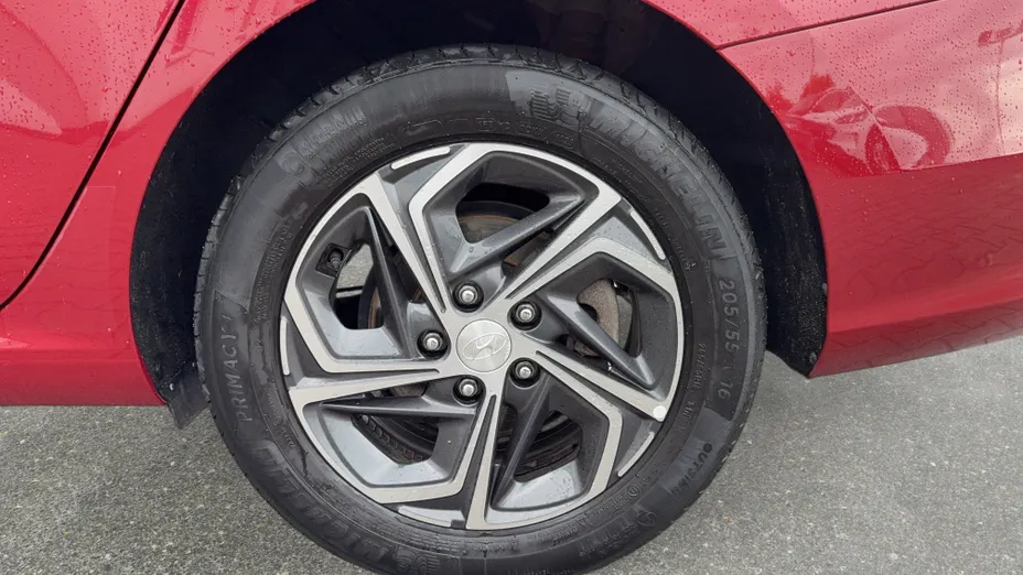 HYUNDAI i30 i30 1.5 T-GDI 48V Smart