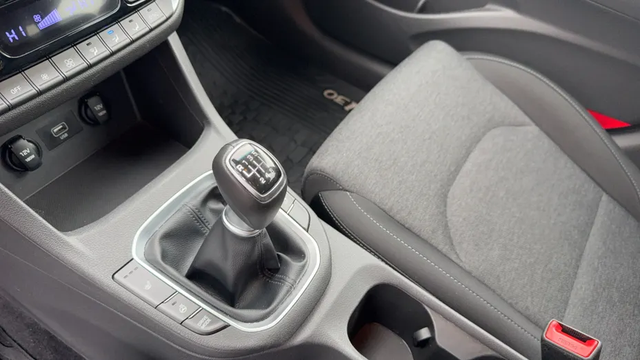 HYUNDAI i30 i30 1.5 T-GDI 48V Smart