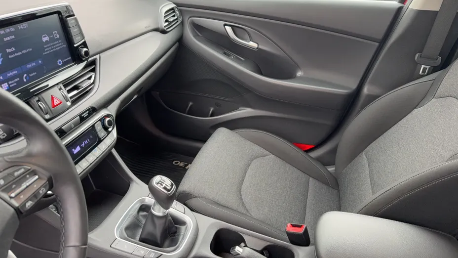 HYUNDAI i30 i30 1.5 T-GDI 48V Smart