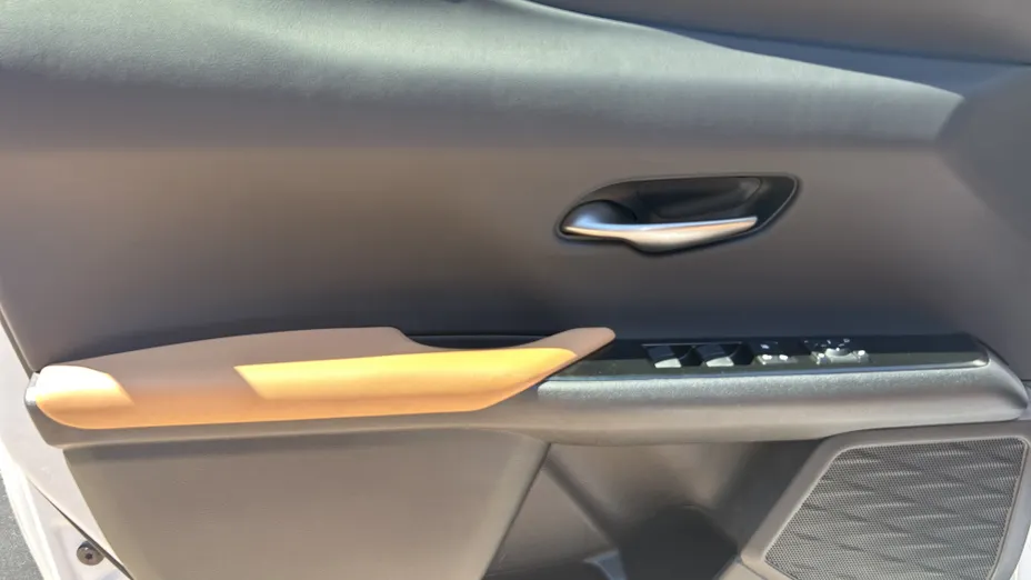 LEXUS UX UX 250h GPF F Sport Design 2WD