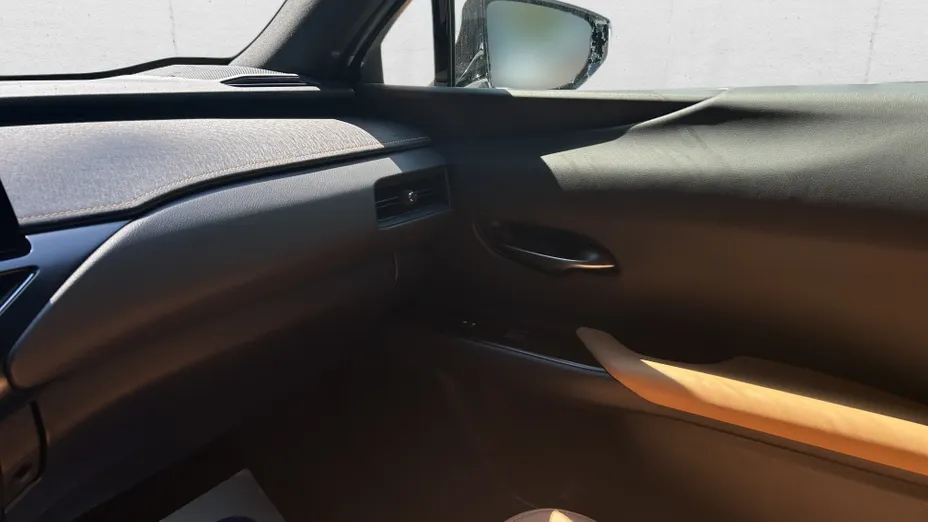 LEXUS UX UX 250h GPF F Sport Design 2WD