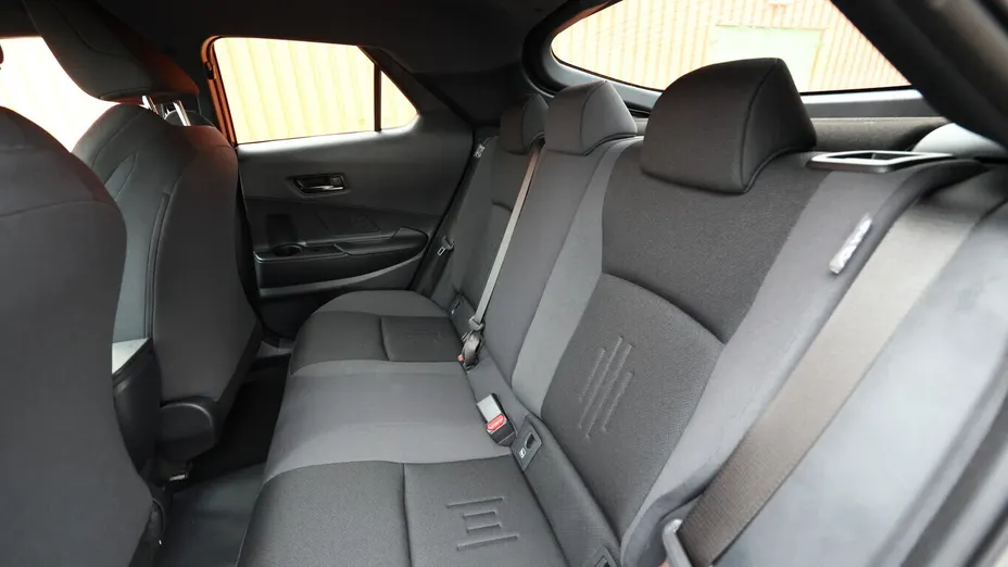 TOYOTA C-HR -