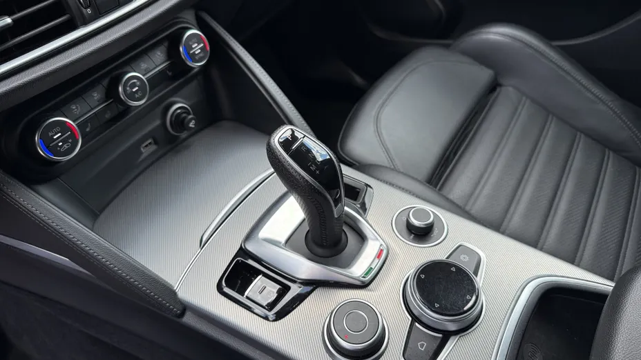 ALFA ROMEO Stelvio Stelvio 2.0 Turbo Veloce Q4 aut