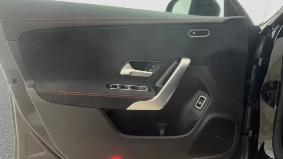 MERCEDES-BENZ CLA CLA 220 mHEV 4-Matic AMG Line 8G-DCT