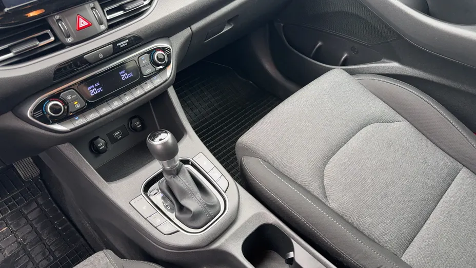 HYUNDAI i30 i30 1.0 T-GDI Comfort DCT