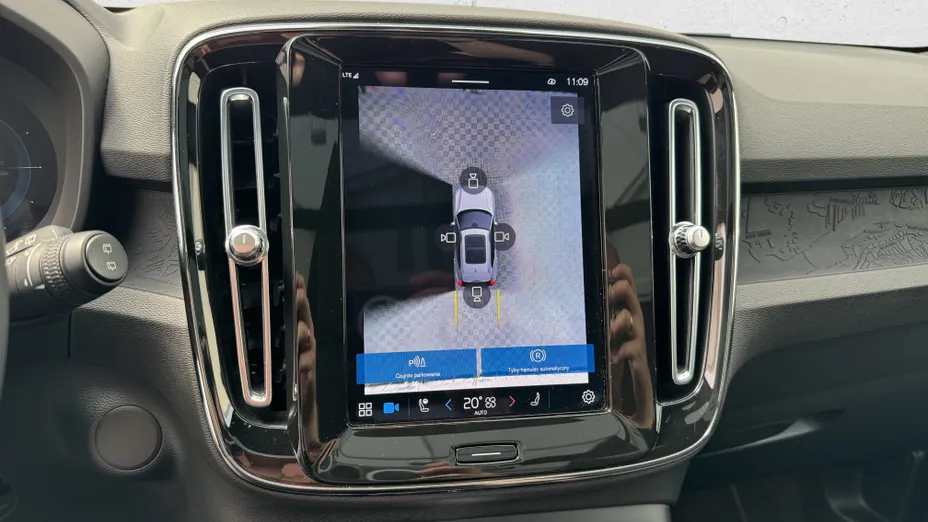 VOLVO XC40 XC40 73kWh P6 Recharge Ultimate aut