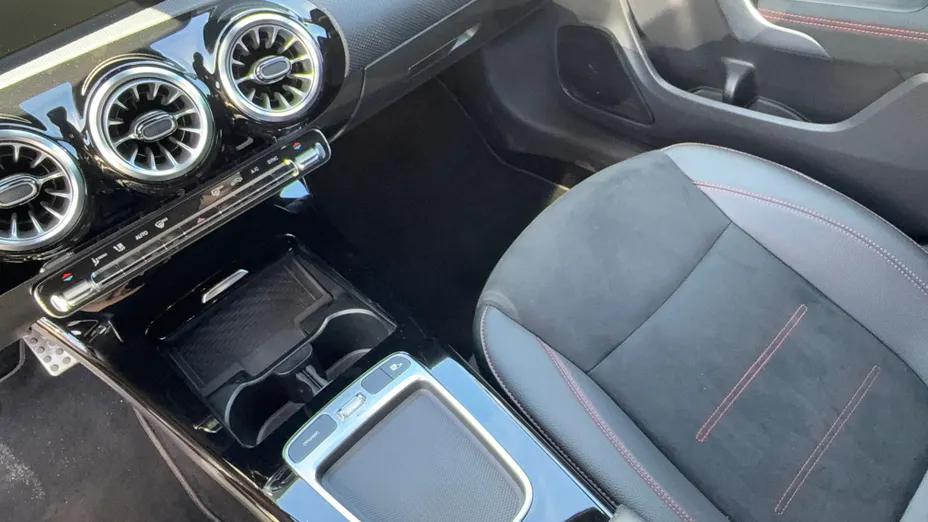 MERCEDES-BENZ CLA CLA 200 mHEV AMG Line 7G-DCT