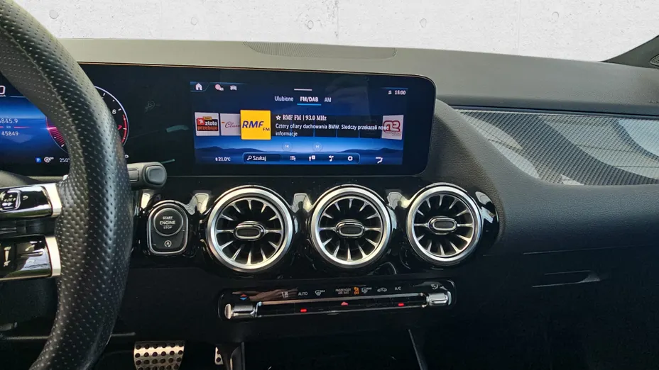 MERCEDES-BENZ GLA GLA 200 mHEV AMG Line 7G-DCT