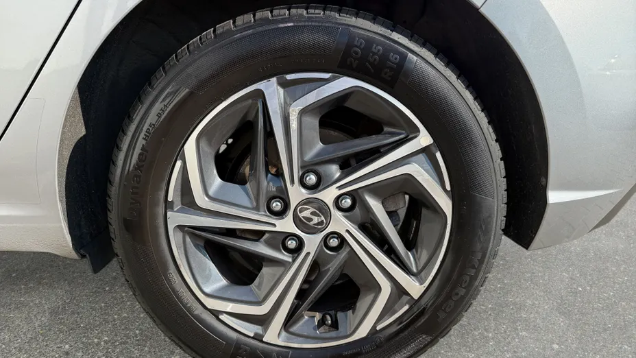 HYUNDAI i30 i30 1.5 DPI Smart
