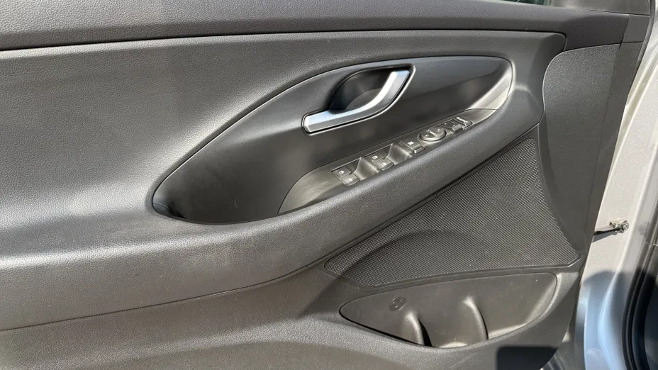 HYUNDAI i30 i30 1.5 DPI Smart