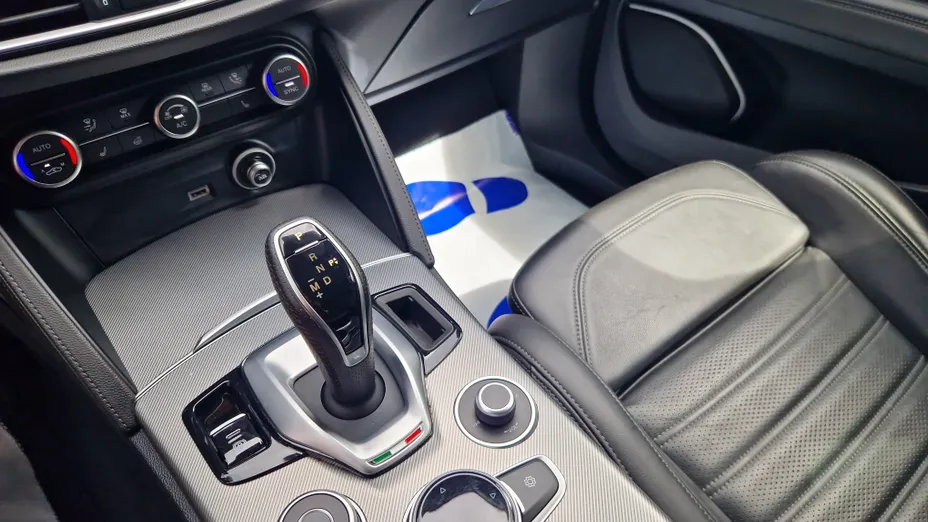 ALFA ROMEO Stelvio Stelvio 2.0 Turbo Veloce Q4 aut