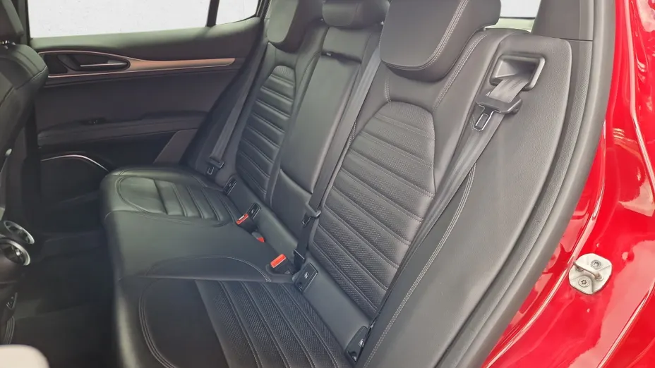 ALFA ROMEO Stelvio Stelvio 2.0 Turbo Veloce Q4 aut