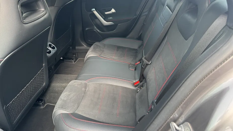 MERCEDES-BENZ CLA CLA 200 7G-DCT