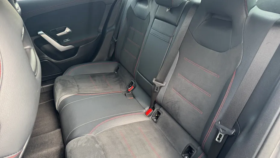MERCEDES-BENZ CLA CLA 200 7G-DCT