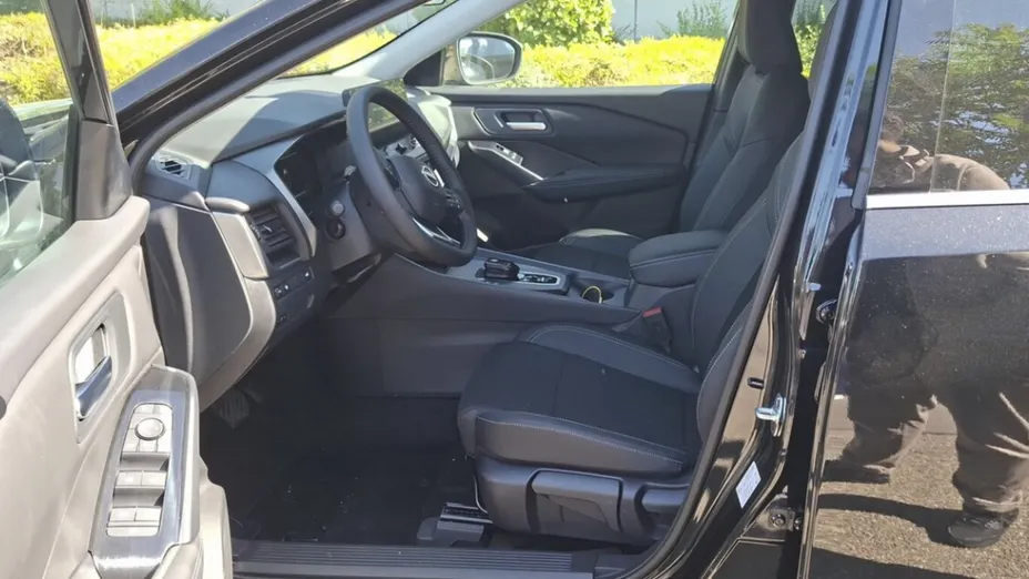 NISSAN Qashqai -