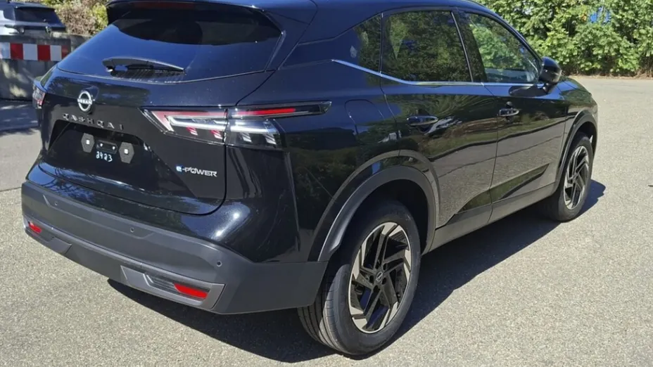 NISSAN Qashqai -