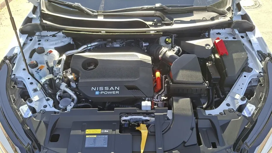 NISSAN Qashqai -